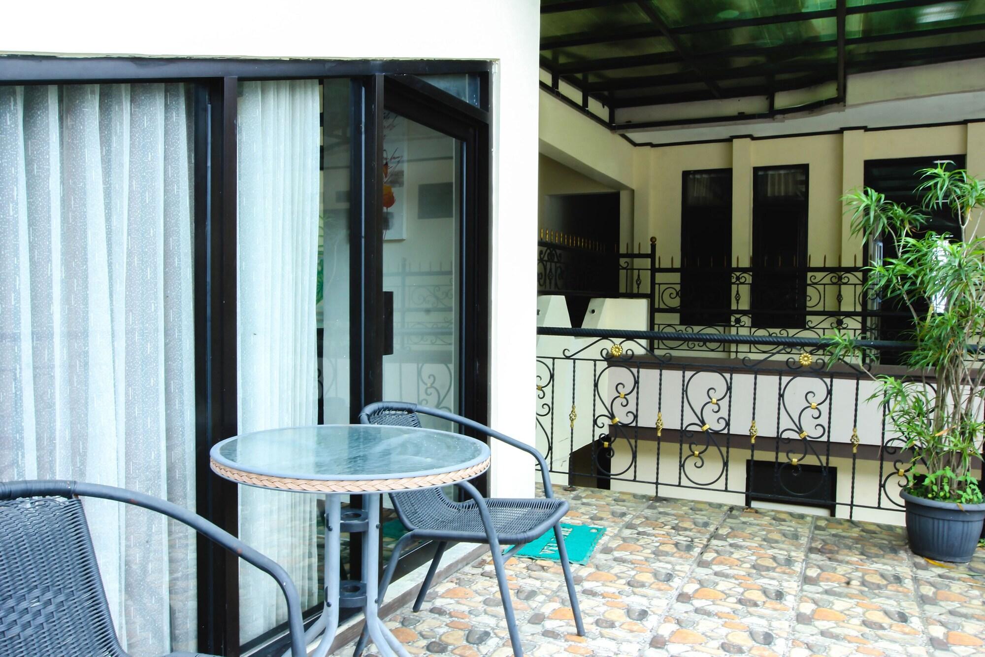 Reddoorz Near Cikole Lembang Hotel Exterior photo