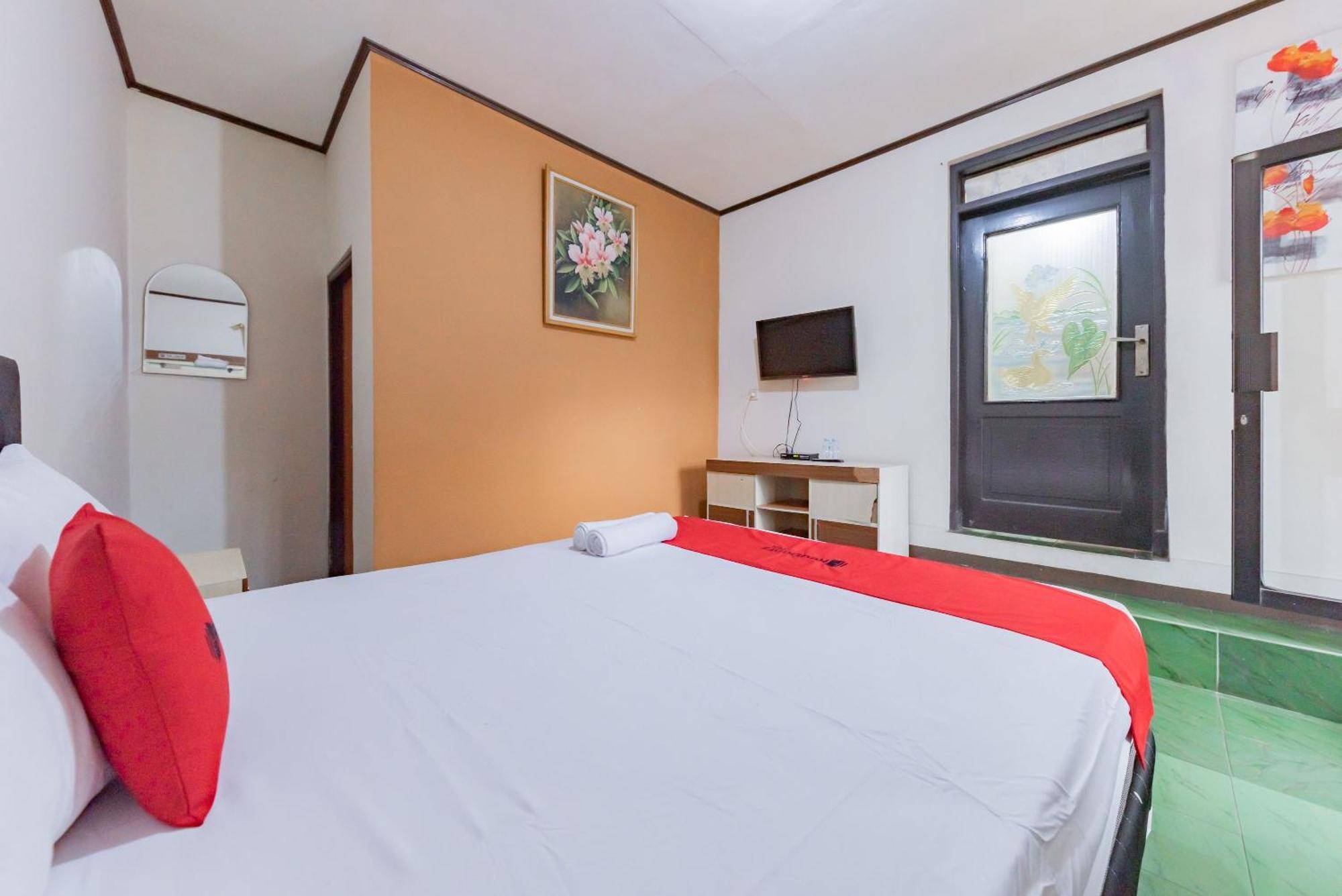 Reddoorz Near Cikole Lembang Hotel Exterior photo