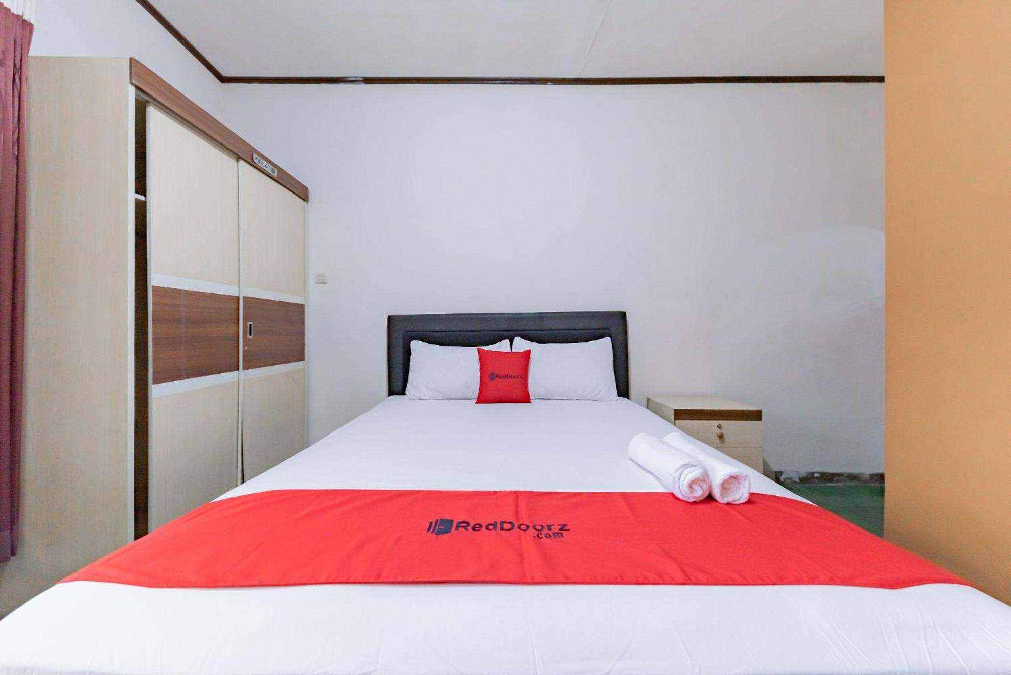 Reddoorz Near Cikole Lembang Hotel Exterior photo