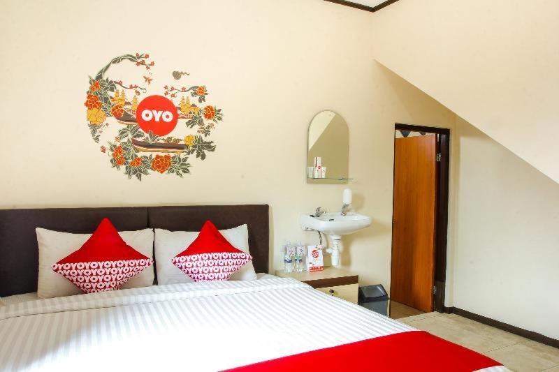 Reddoorz Near Cikole Lembang Hotel Room photo