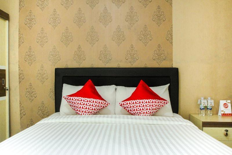 Reddoorz Near Cikole Lembang Hotel Room photo