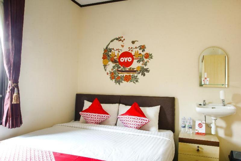Reddoorz Near Cikole Lembang Hotel Room photo